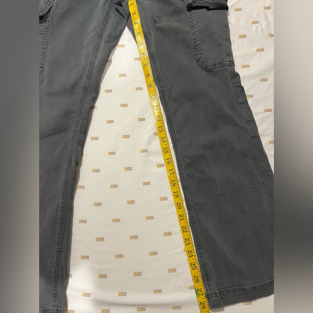 American Eagle Outfitters Charcoal Cargo Pants - Picture 4 of 9